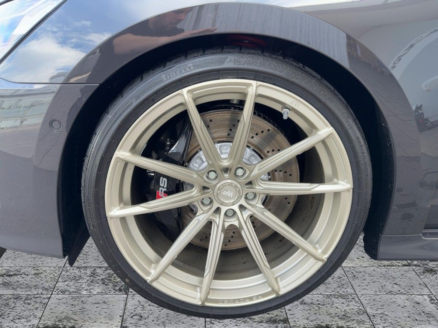 Bild über Audi RS 3 Sportback TFSI quattro 294 kW S tronic - für weitere Informationen kontaktieren Sie den Audi Partner