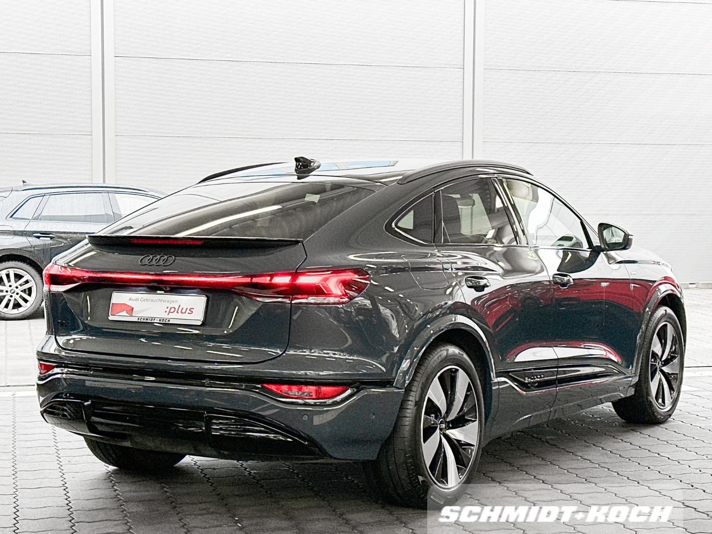 Bild über Audi Q6 Sportback e-tron e-tron performance - für weitere Informationen kontaktieren Sie den Audi Partner