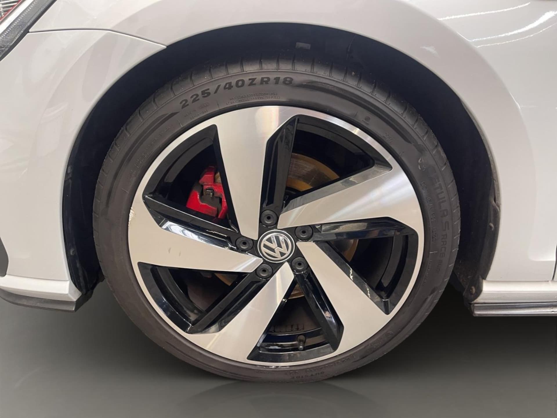 Volkswagen Golf GTI