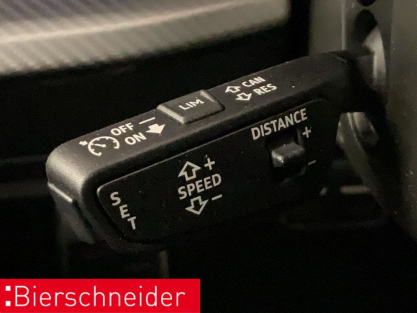 Bild über Audi RS Q8 SUV TFSI quattro 471 kW tiptronic - für weitere Informationen kontaktieren Sie den Audi Partner