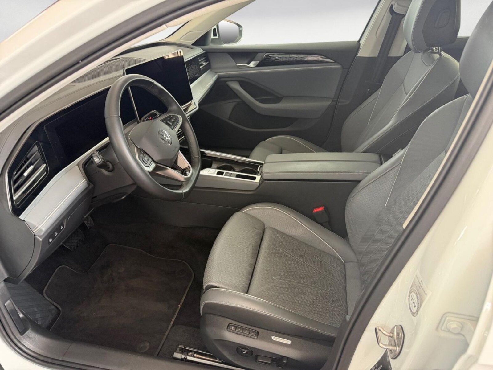 Volkswagen Passat – Bild 8