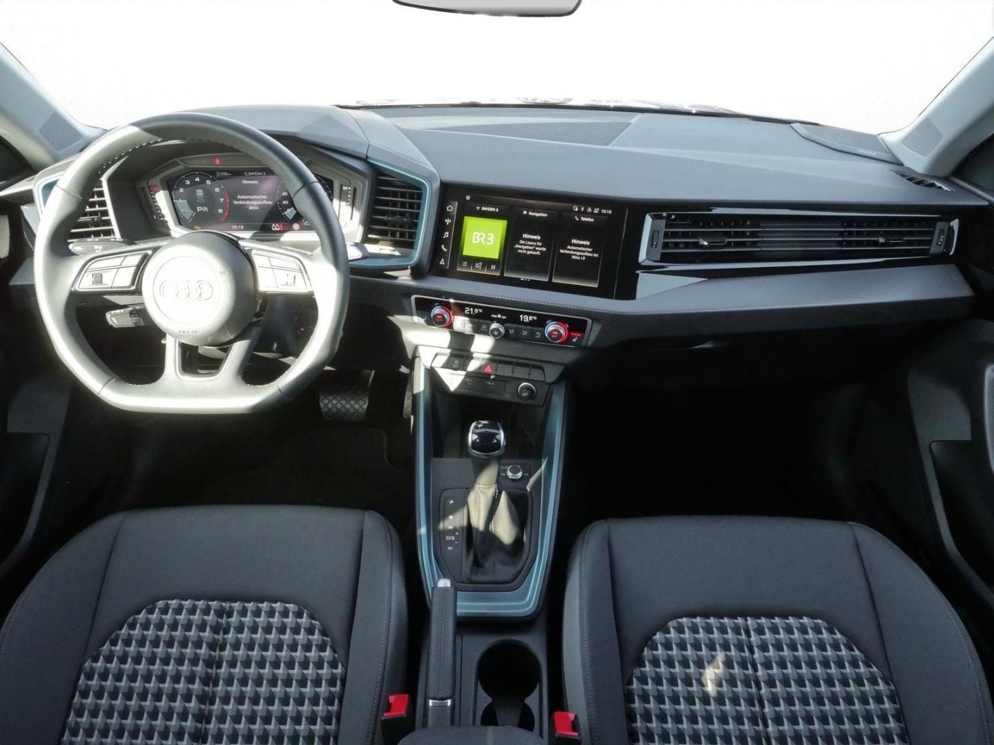 Bild über Audi A1 Sportback advanced 30 TFSI S tronic - für weitere Informationen kontaktieren Sie den Audi Partner
