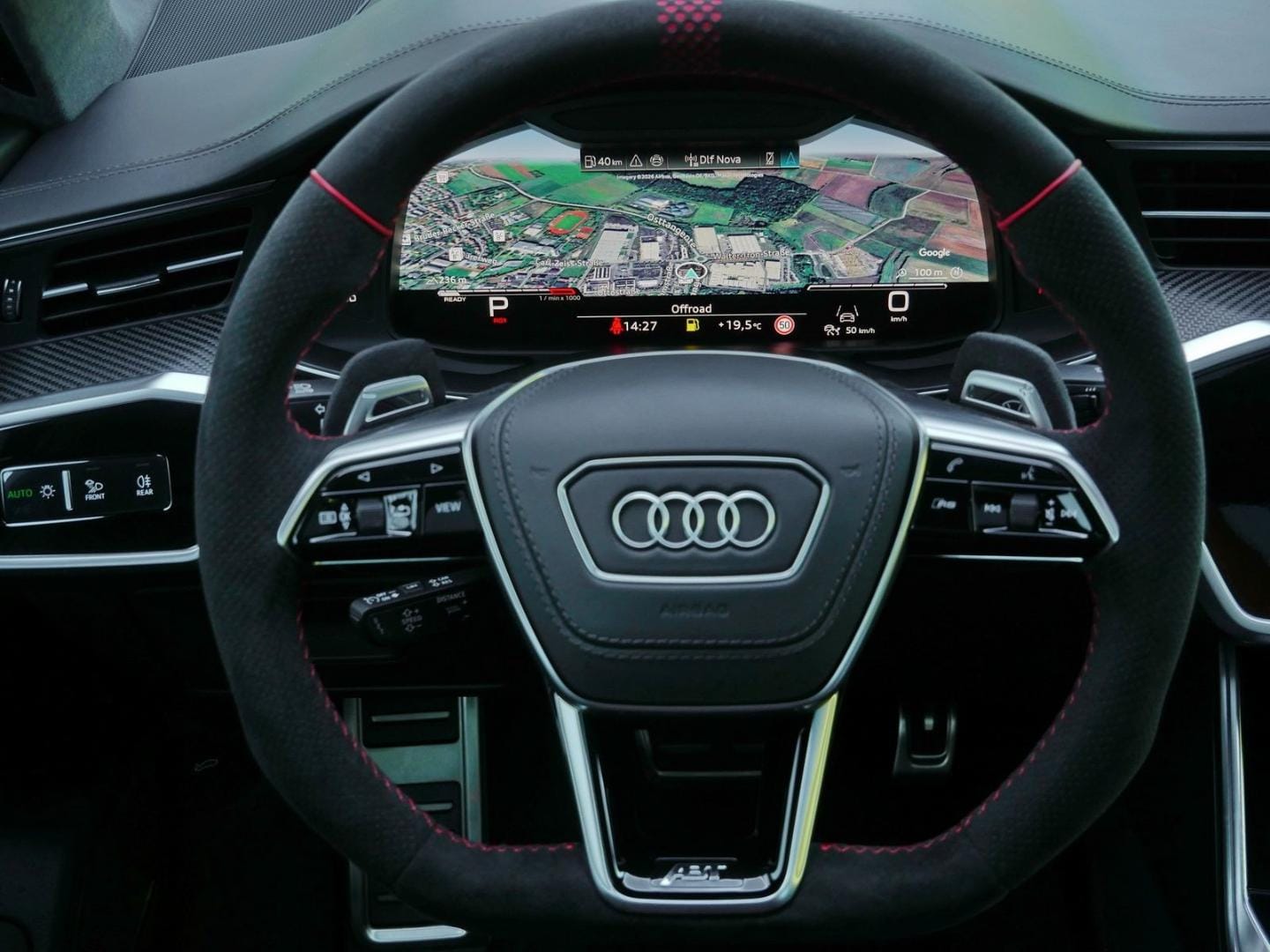 Bild über Audi RS 6 Avant performance quattro tiptronic - für weitere Informationen kontaktieren Sie den Audi Partner