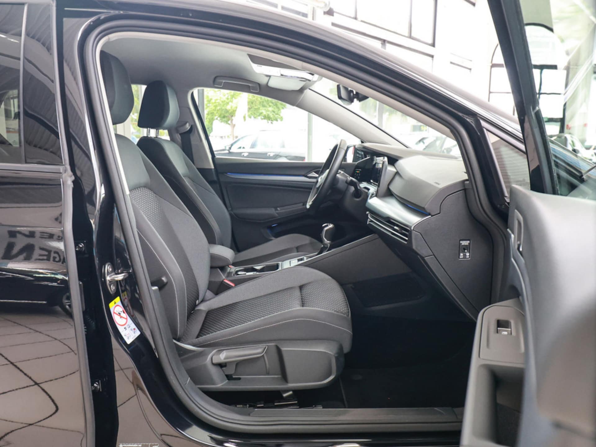 Volkswagen Golf Active
