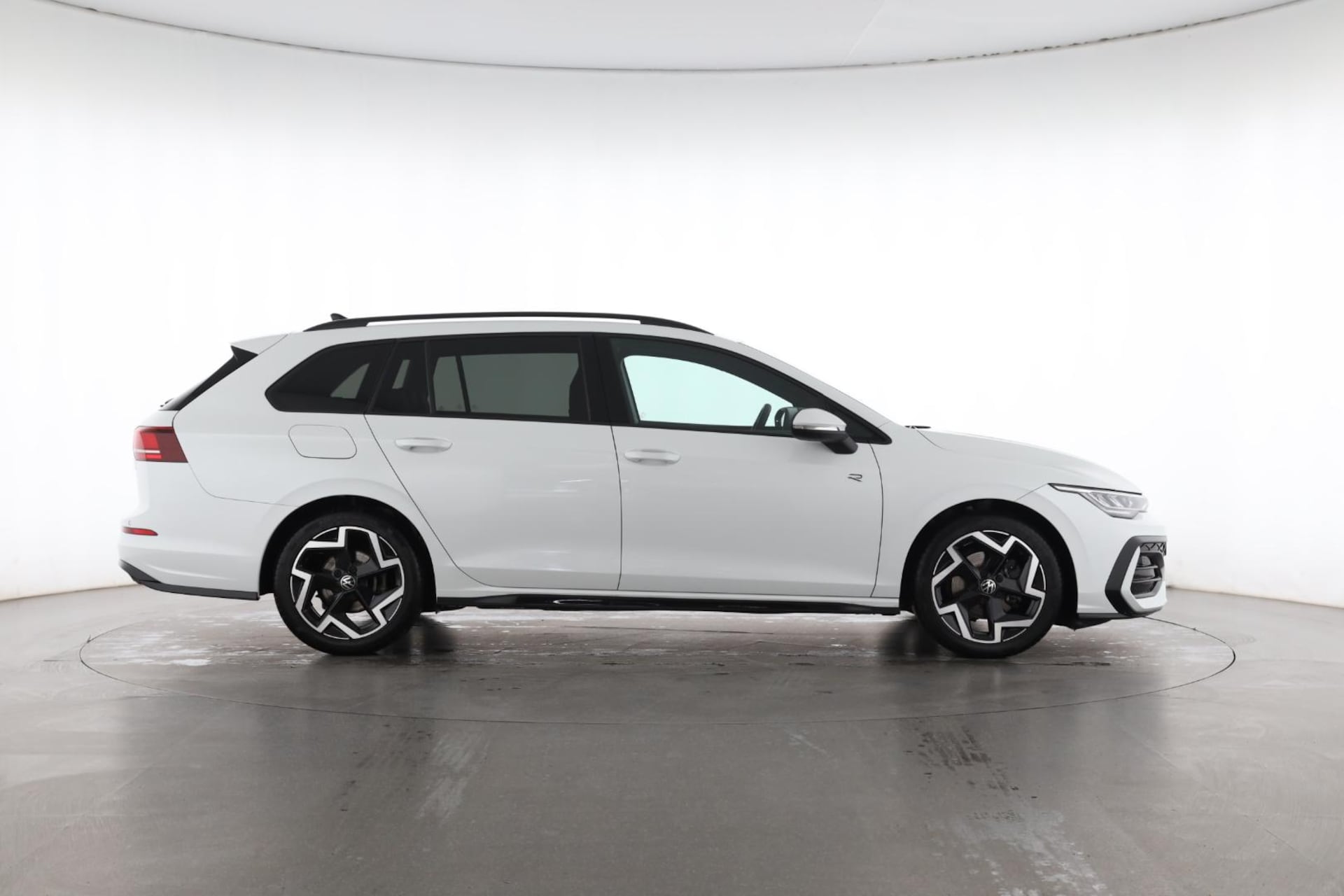 Volkswagen Golf Variant R-Line