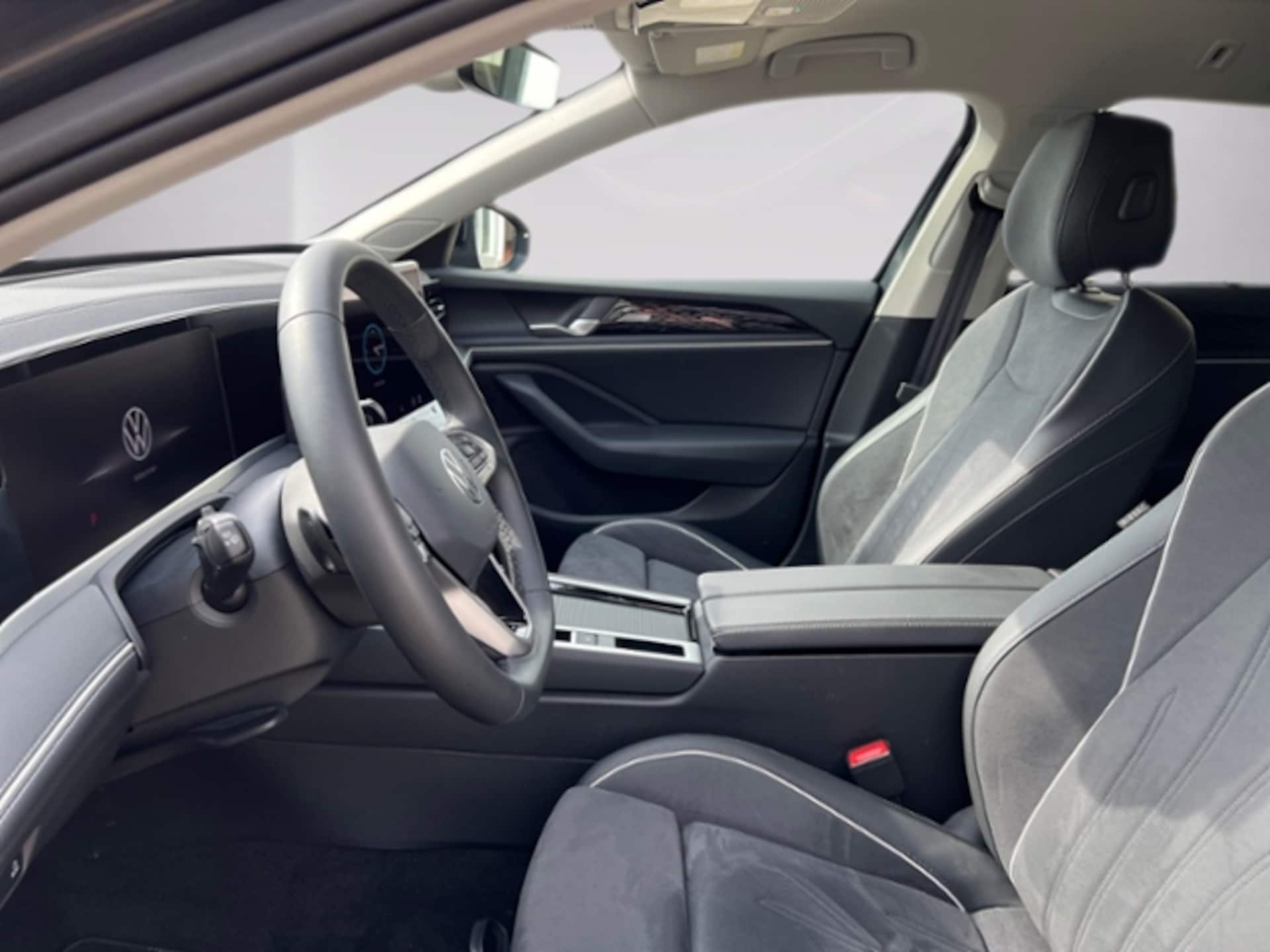 Volkswagen Passat Elegance