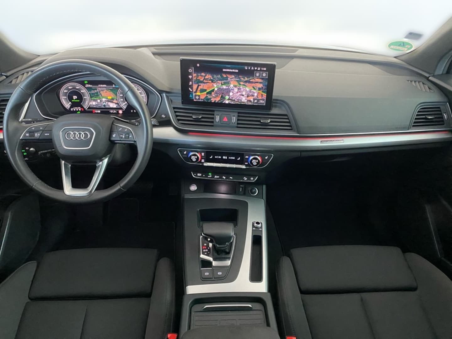 Bild über Audi Q5 TFSI e S line business 55 TFSI e quattro S tronic - für weitere Informationen kontaktieren Sie den Audi Partner