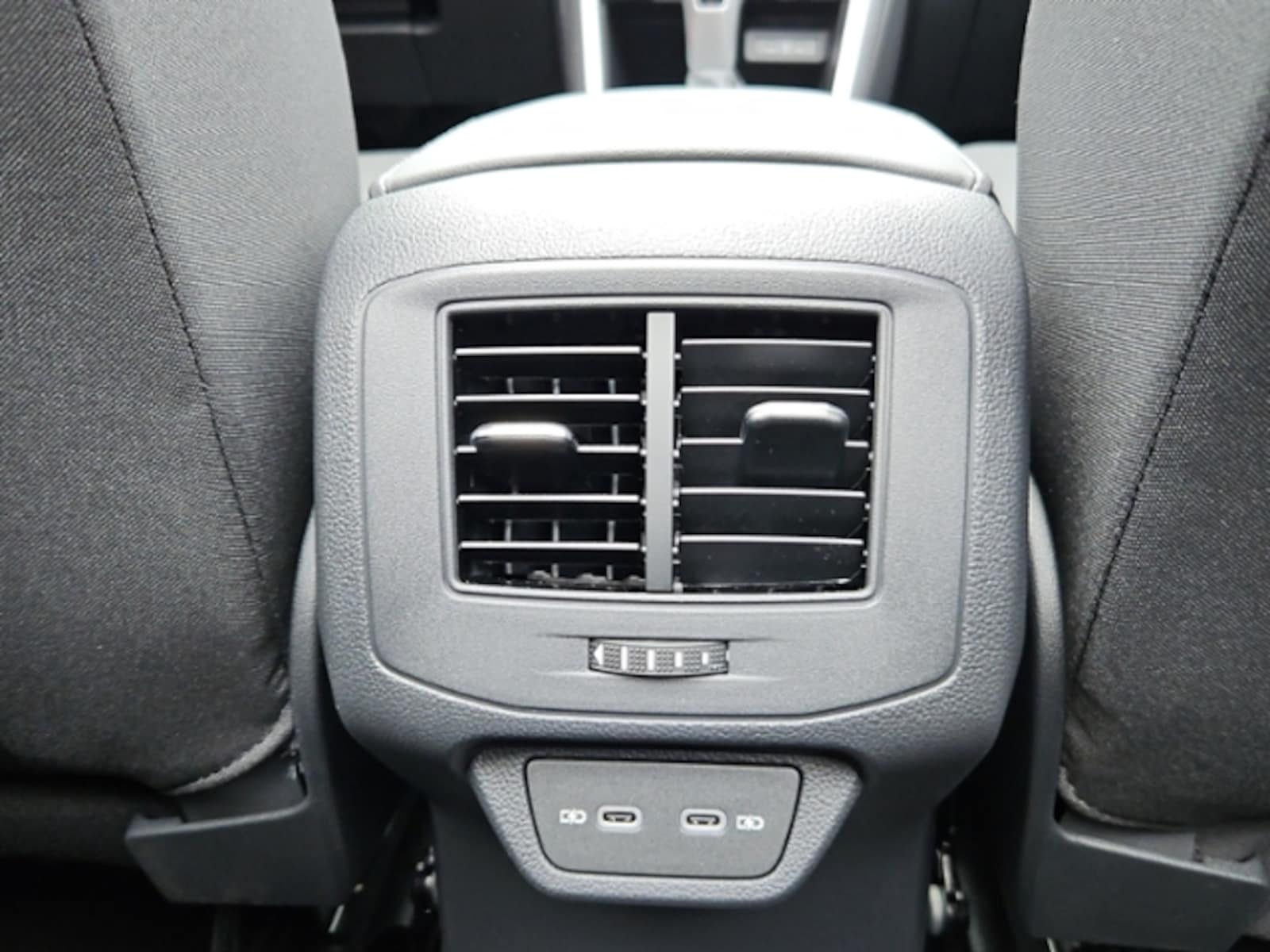 Volkswagen T-Roc Cabriolet – Bild 19