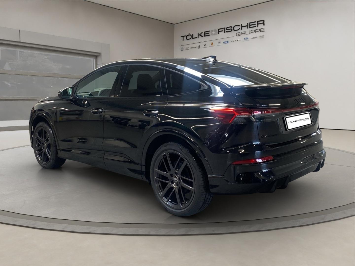 Bild über Audi Q4 Sportback e-tron e-tron quattro 220 kW - für weitere Informationen kontaktieren Sie den Audi Partner