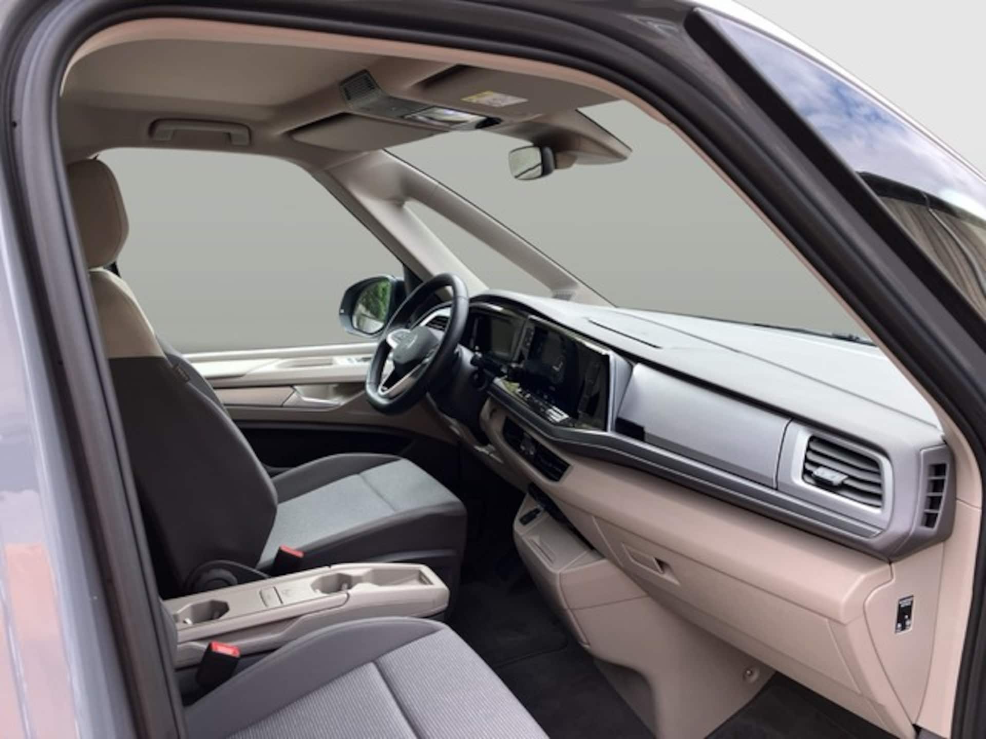 Volkswagen Multivan Basis-Modell