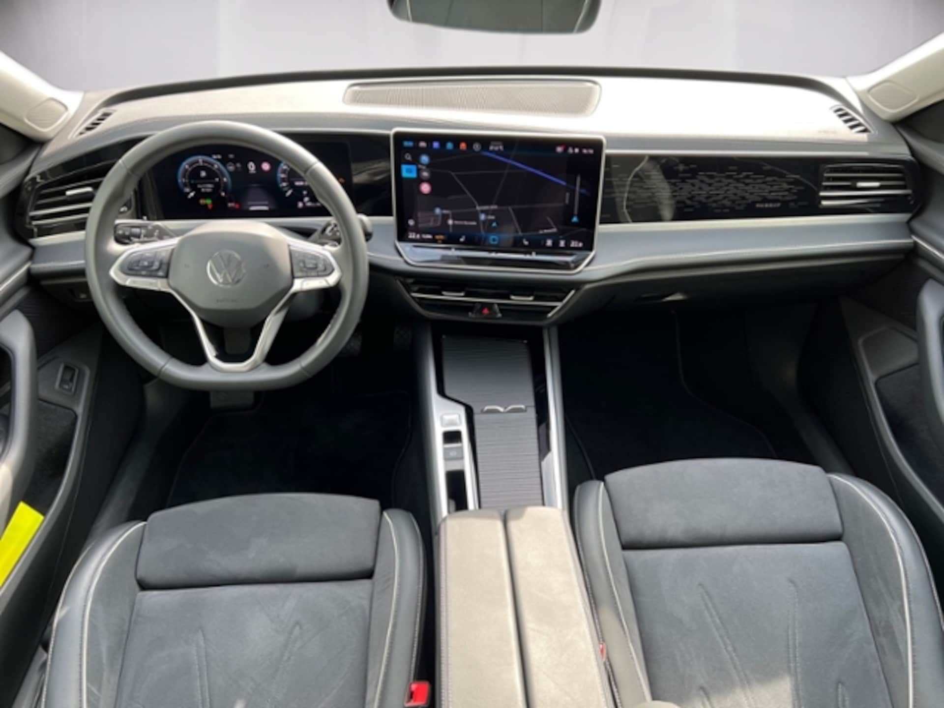 Volkswagen Passat Elegance