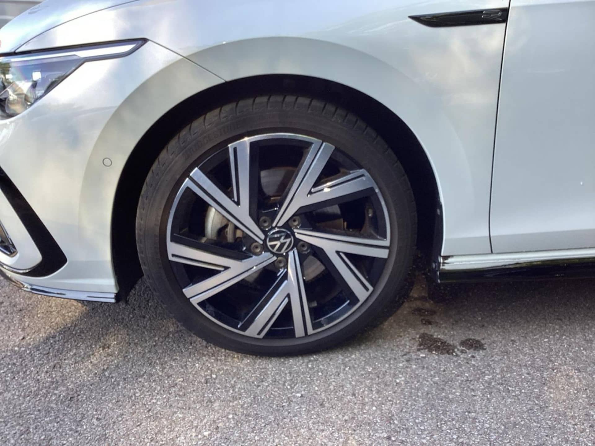 Volkswagen Golf R-Line