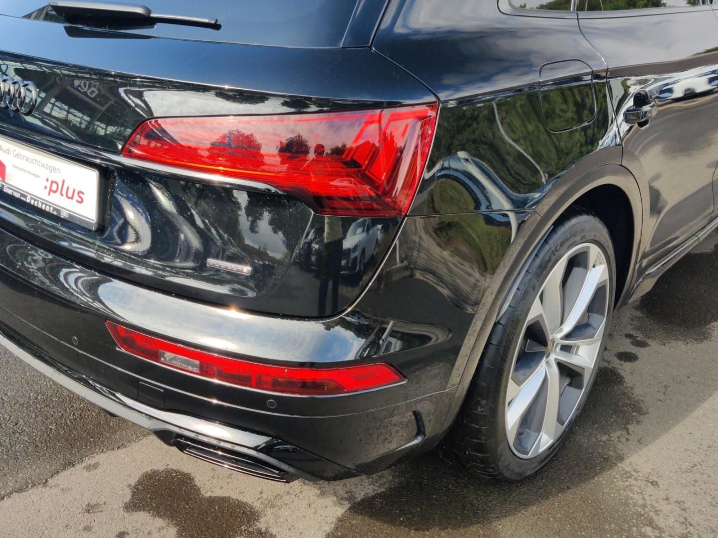 Bild über Audi Q5 TFSI e S line business 55 TFSI e quattro S tronic - für weitere Informationen kontaktieren Sie den Audi Partner