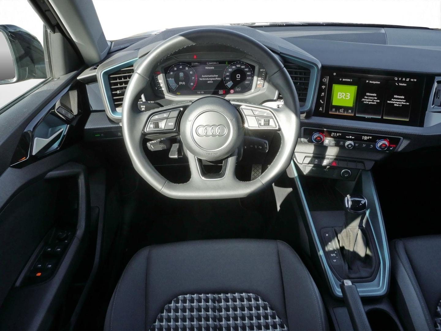 Bild über Audi A1 Sportback advanced 30 TFSI S tronic - für weitere Informationen kontaktieren Sie den Audi Partner