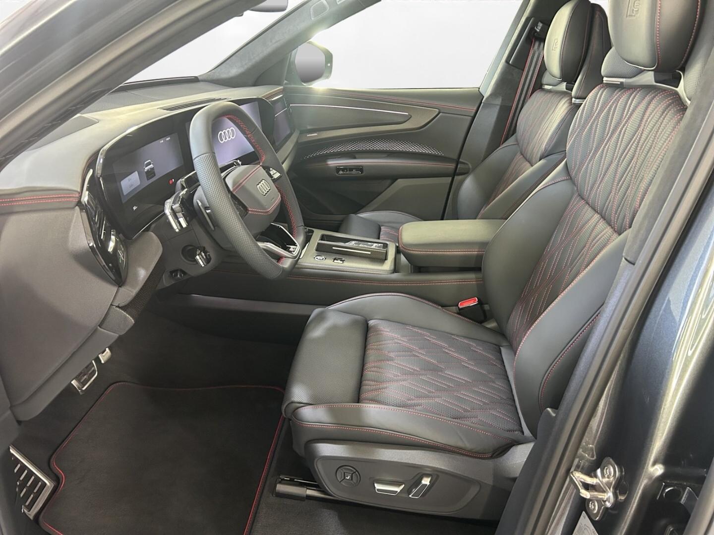 Bild über Audi Q7 SUV TDI quattro 220 kW tiptronic - für weitere Informationen kontaktieren Sie den Audi Partner