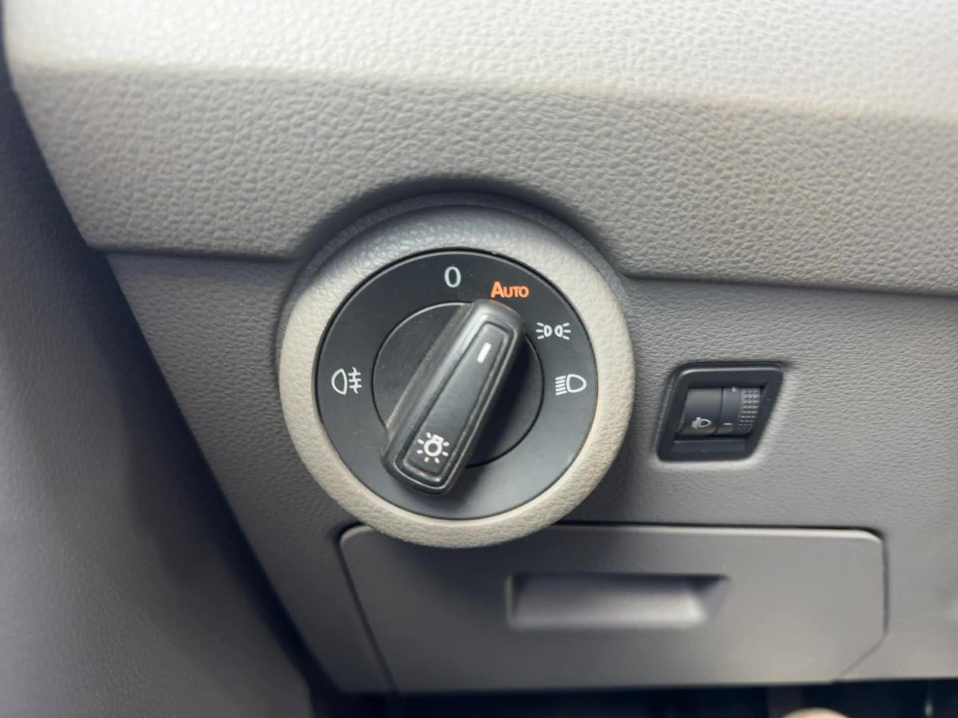 Volkswagen T6.1 Transporter Pritschenwagen Doppelkabine