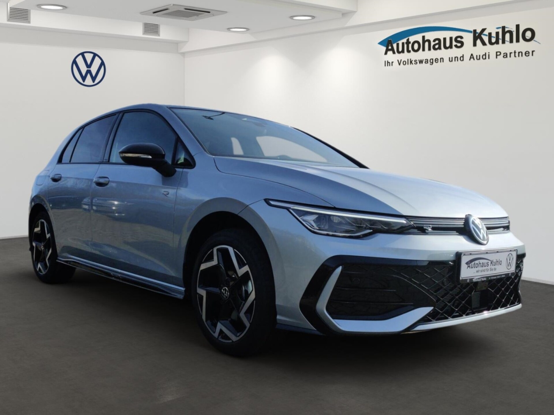 Volkswagen Golf R-Line