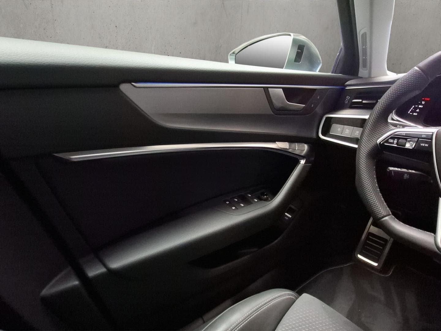 Bild über Audi S6 Avant TDI quattro tiptronic - für weitere Informationen kontaktieren Sie den Audi Partner