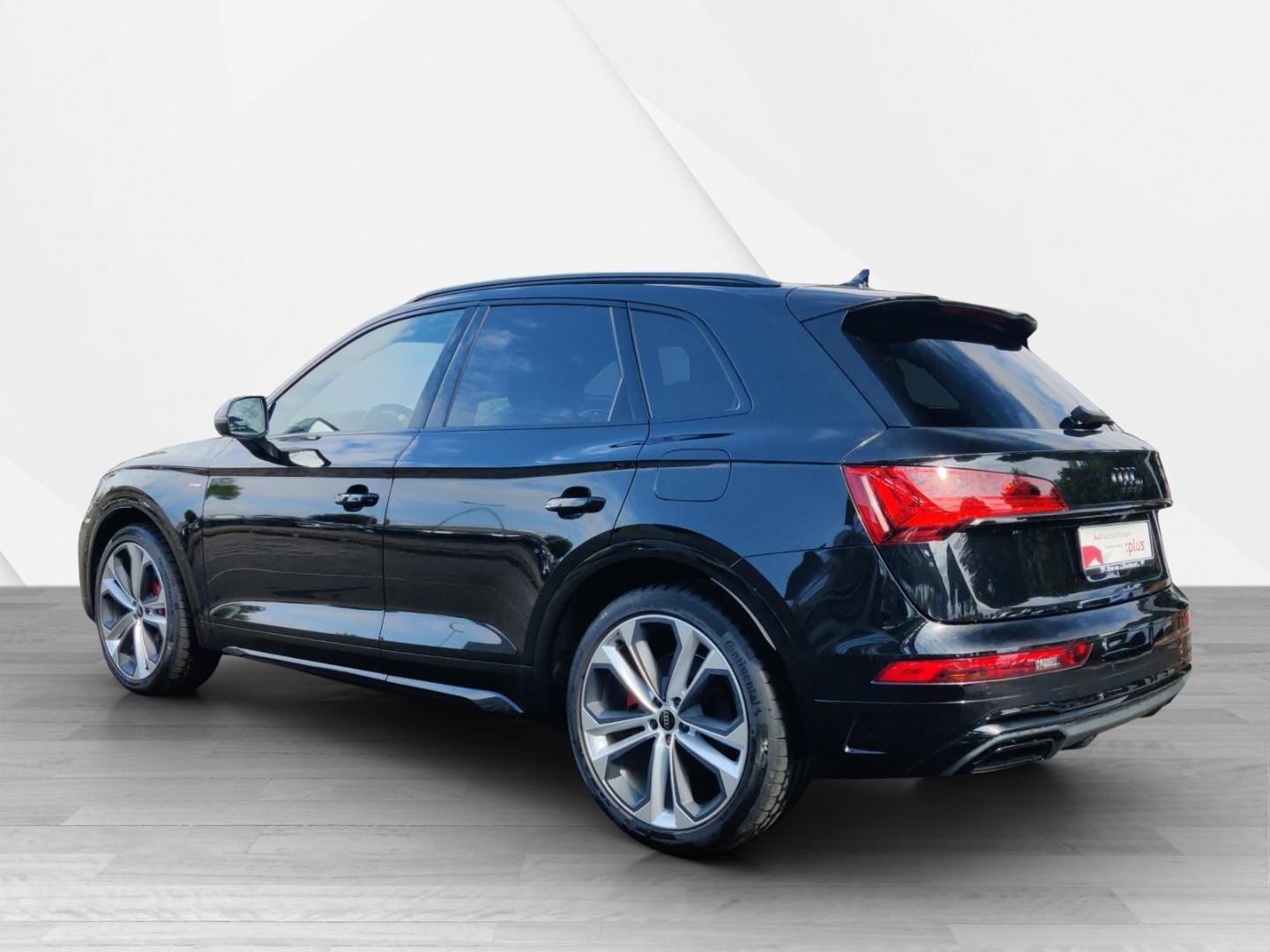 Bild über Audi Q5 TFSI e S line business 55 TFSI e quattro S tronic - für weitere Informationen kontaktieren Sie den Audi Partner