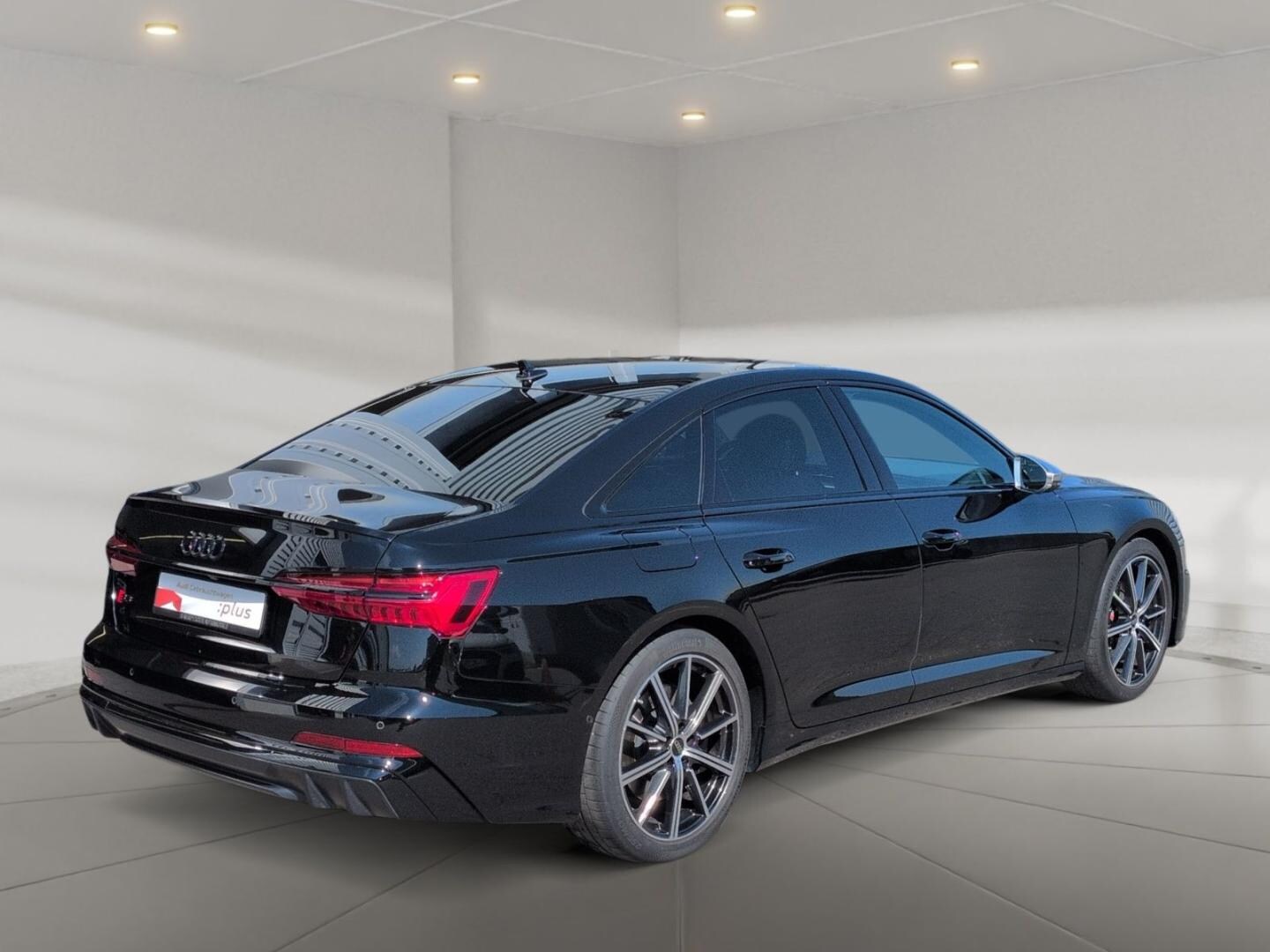 Bild über Audi S6 Limousine TDI quattro tiptronic - für weitere Informationen kontaktieren Sie den Audi Partner