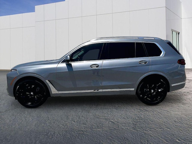 2023 BMW X7