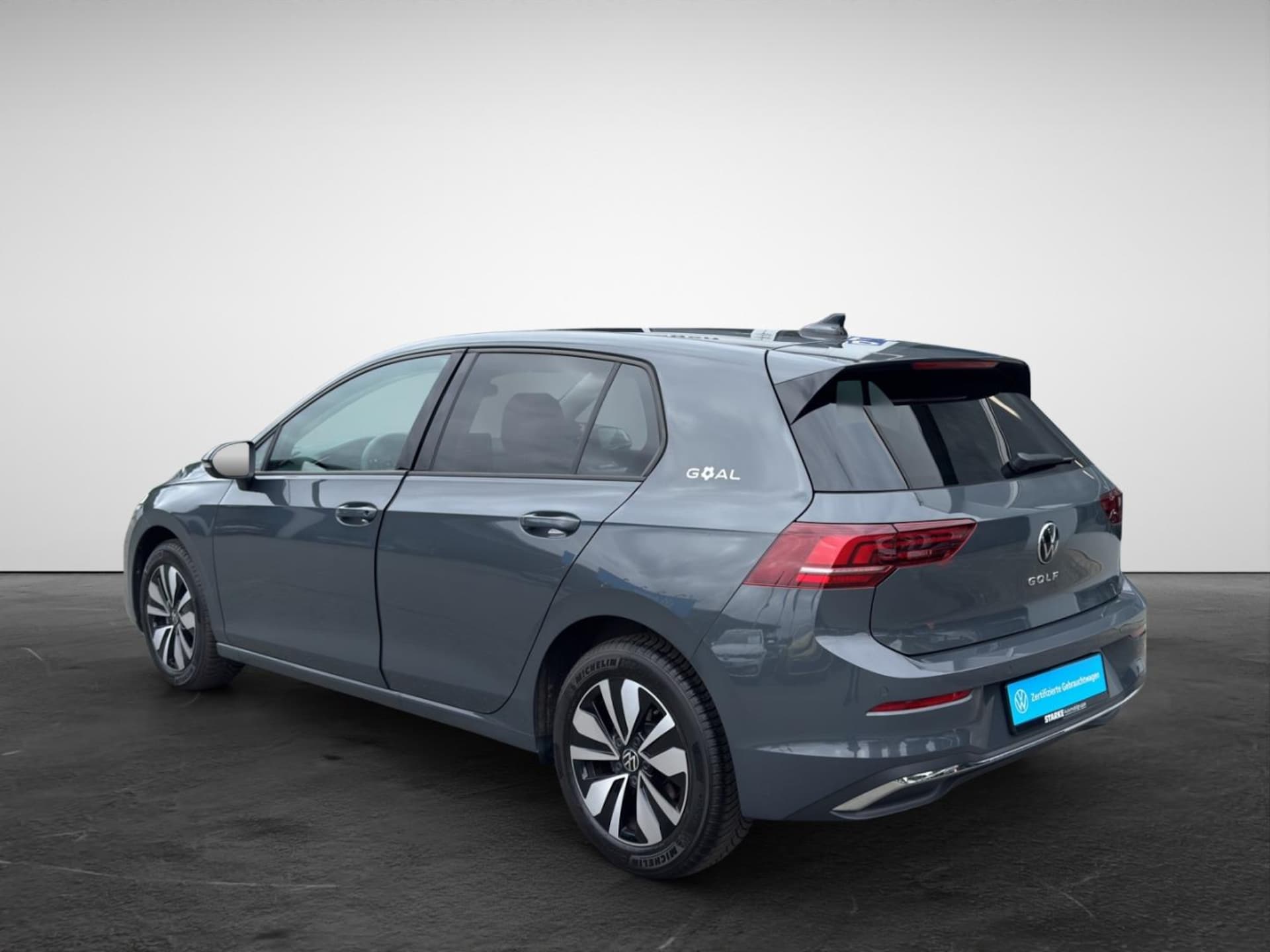 Volkswagen Golf Life