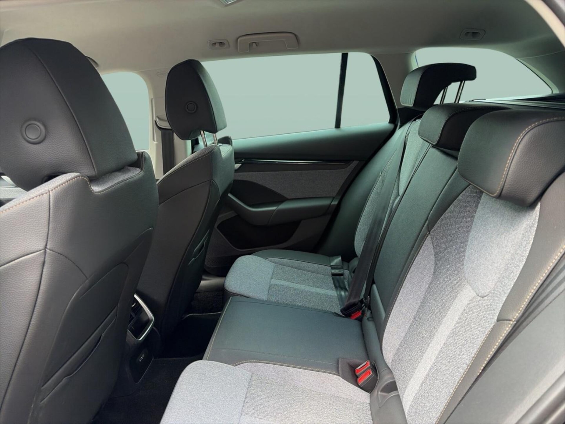 Skoda Octavia Combi Selection