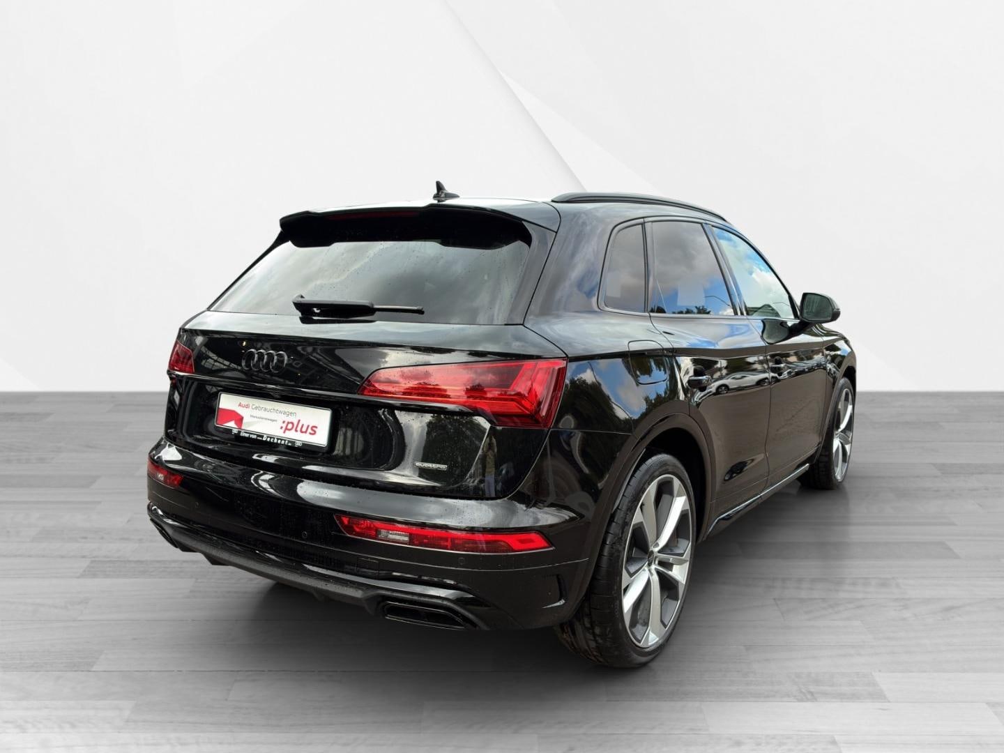 Bild über Audi Q5 TFSI e S line business 55 TFSI e quattro S tronic - für weitere Informationen kontaktieren Sie den Audi Partner