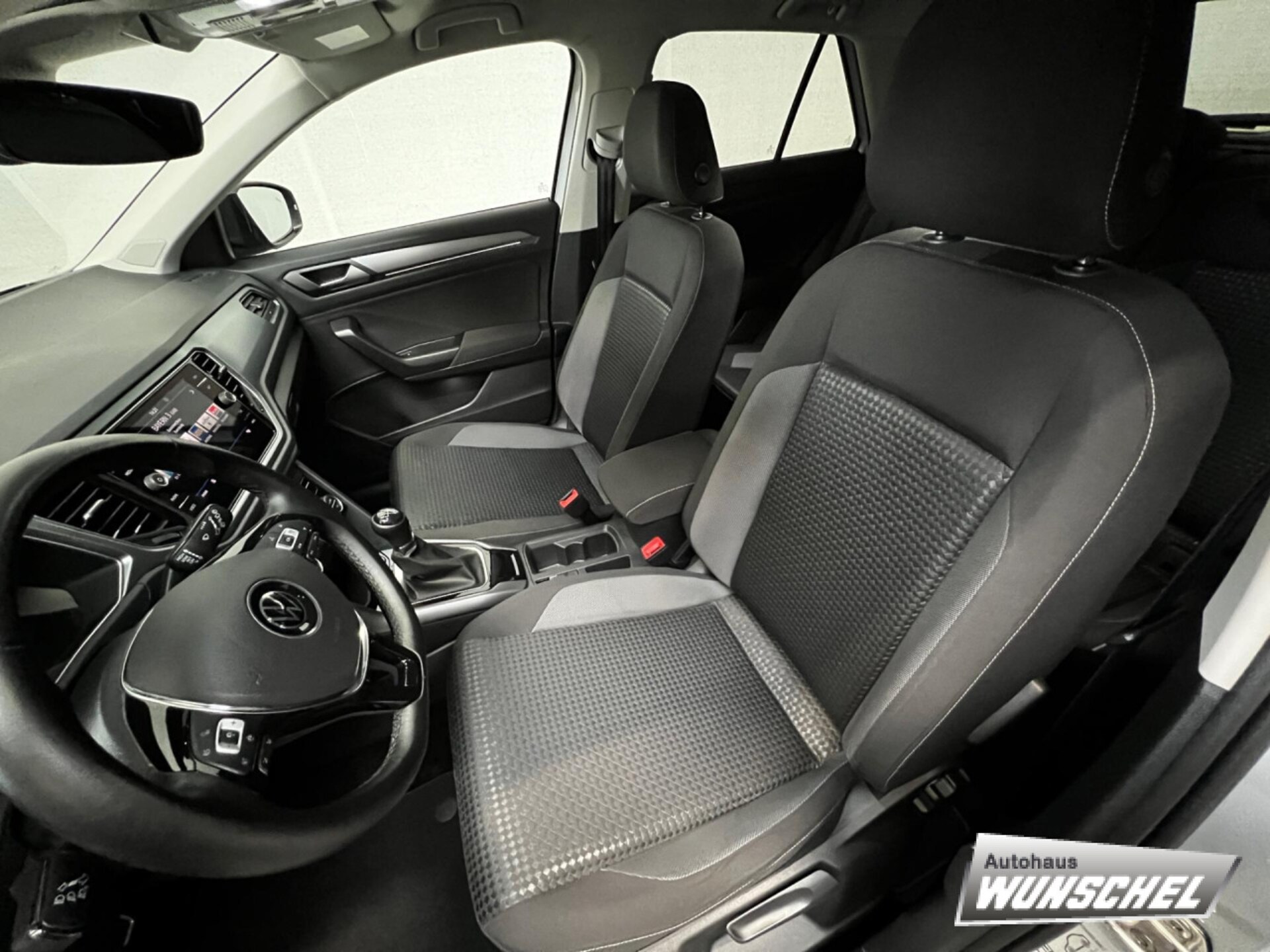 Volkswagen T-Roc Active