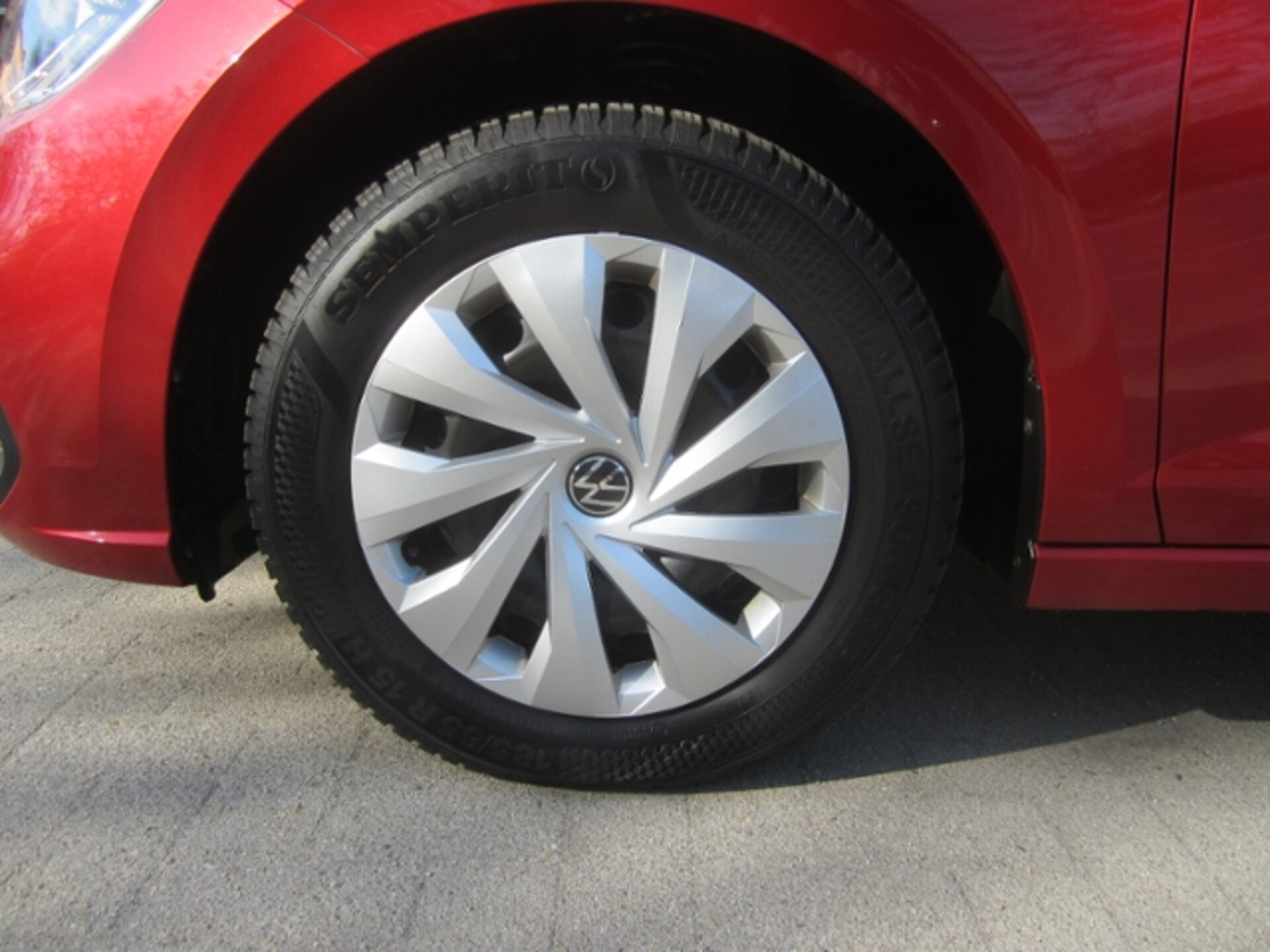 Volkswagen Polo Basis-Modell