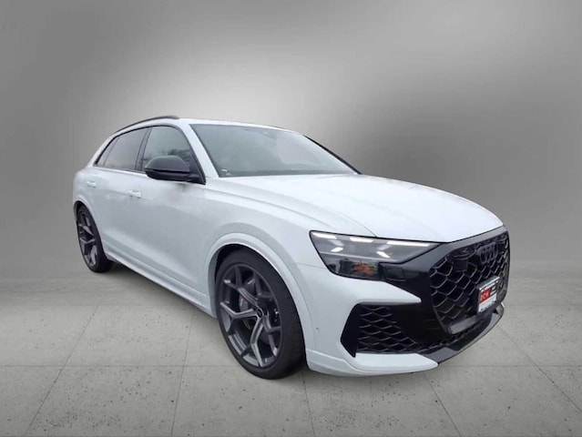 2026 Audi RS Q8 SUV performance