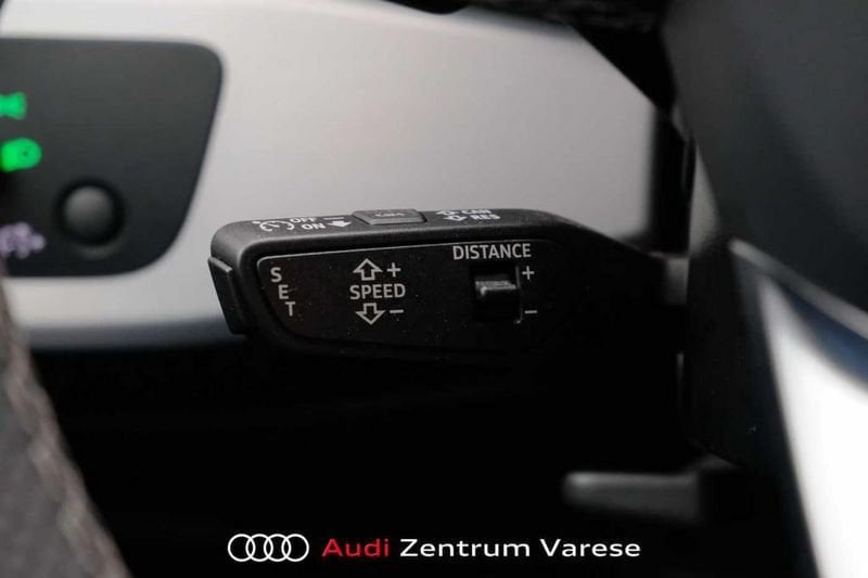 Immagine di Audi A4 Avant S line edition 40 TDI quattro 150 kW (204 CV) S tronic - Vista: for more details contact your dealer