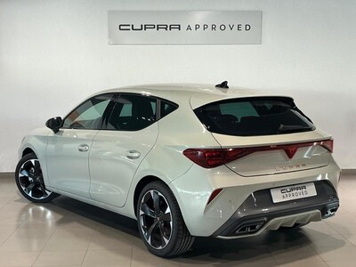 CUPRA Leon León 1.5 eTSI DSG 110 kW (150 CV) — photo 2
