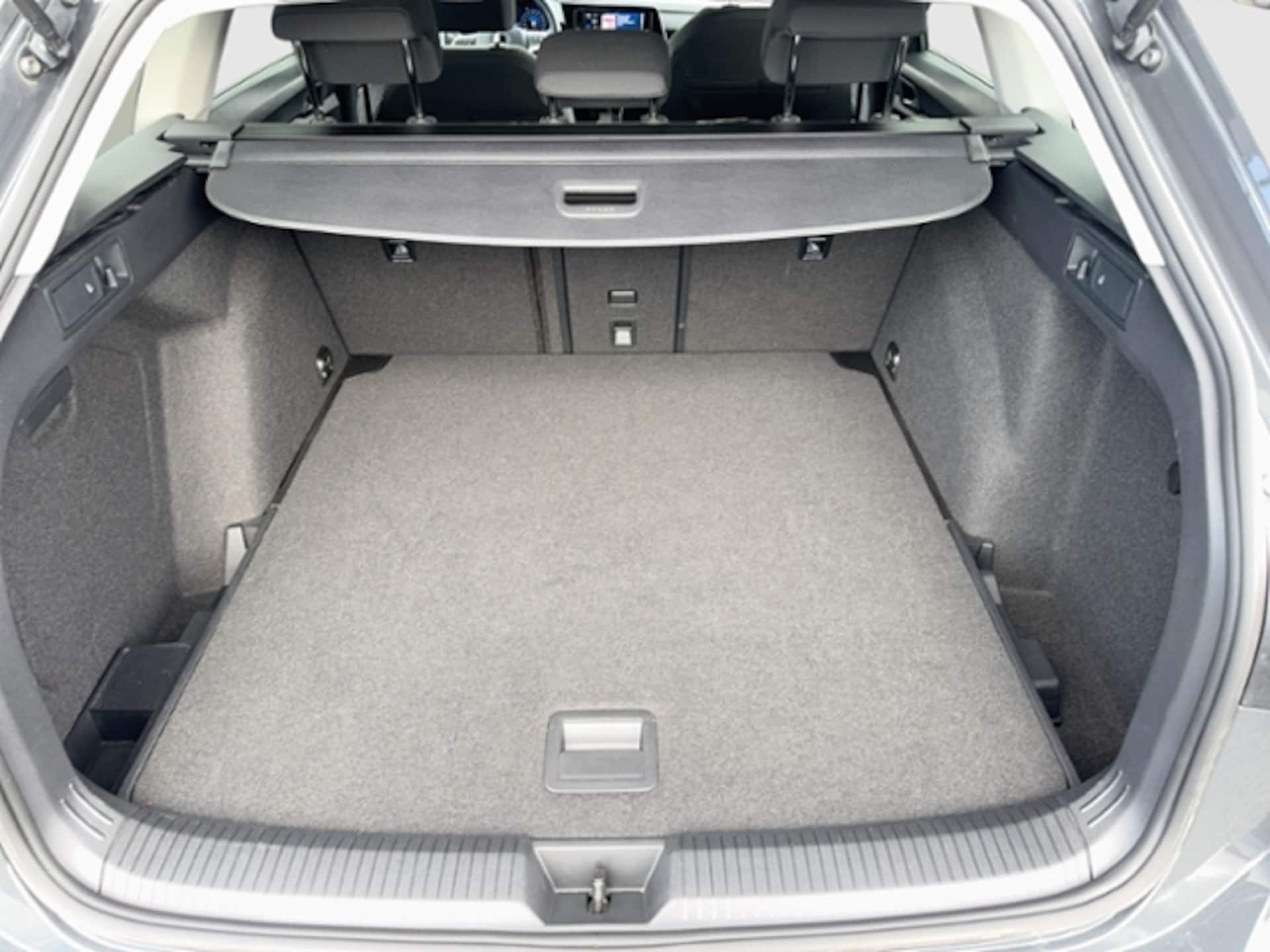 Volkswagen Golf Variant Style