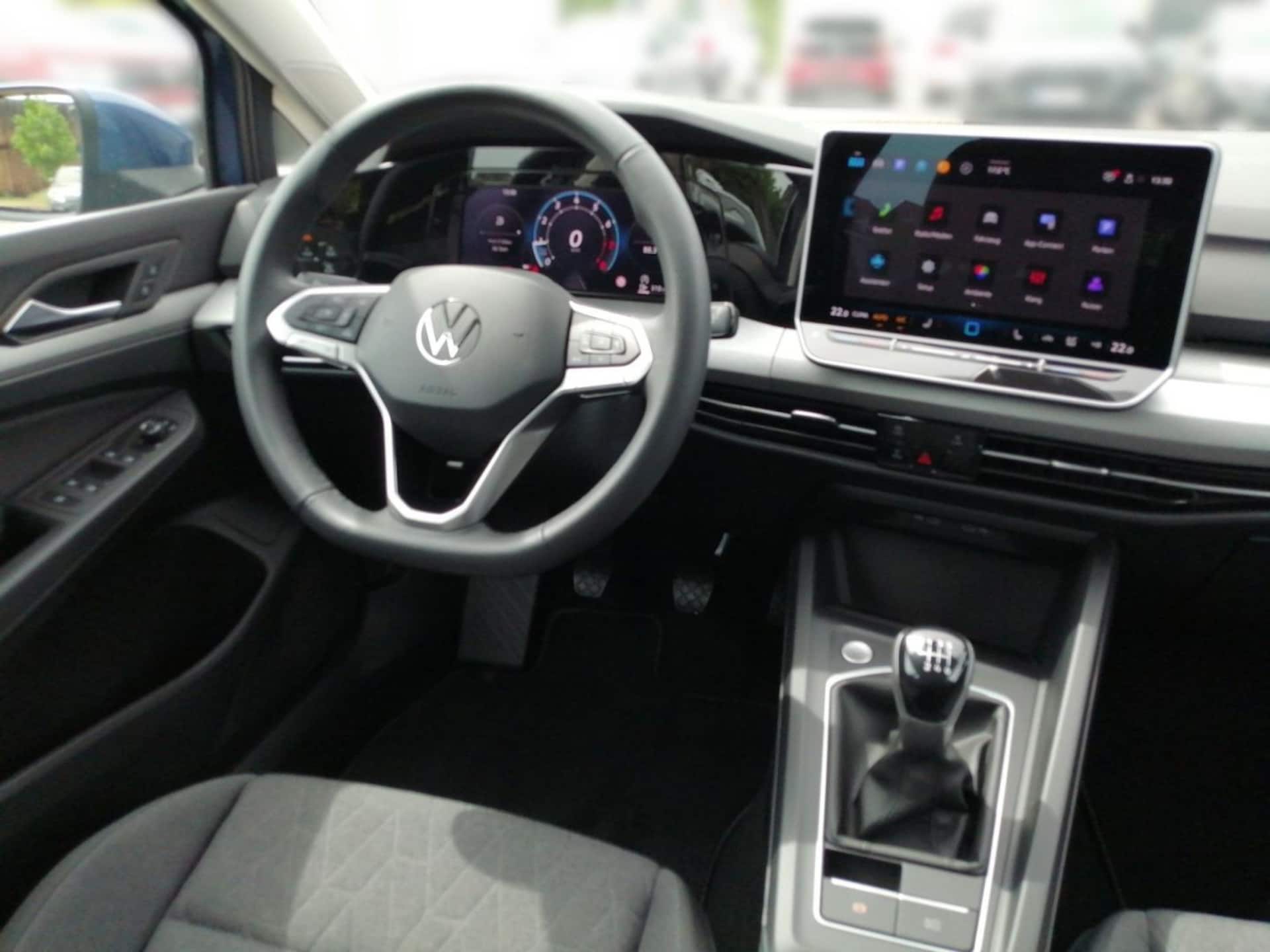 Volkswagen Golf Life