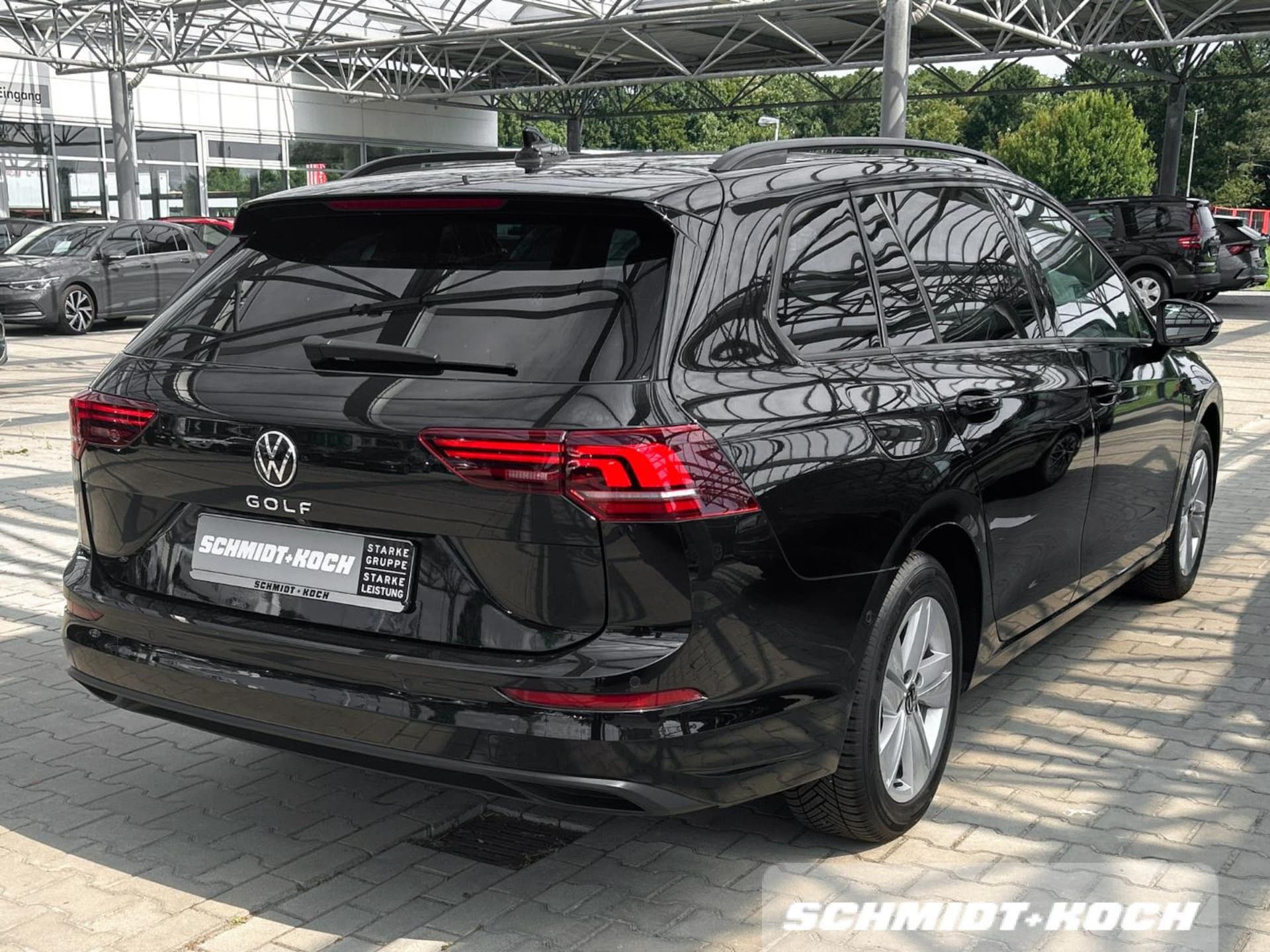 Volkswagen Golf Variant Life