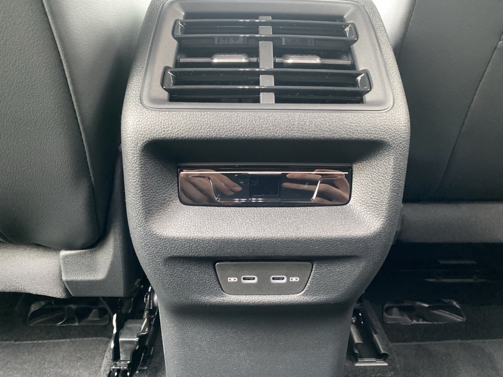 Volkswagen Tiguan – Bild 9