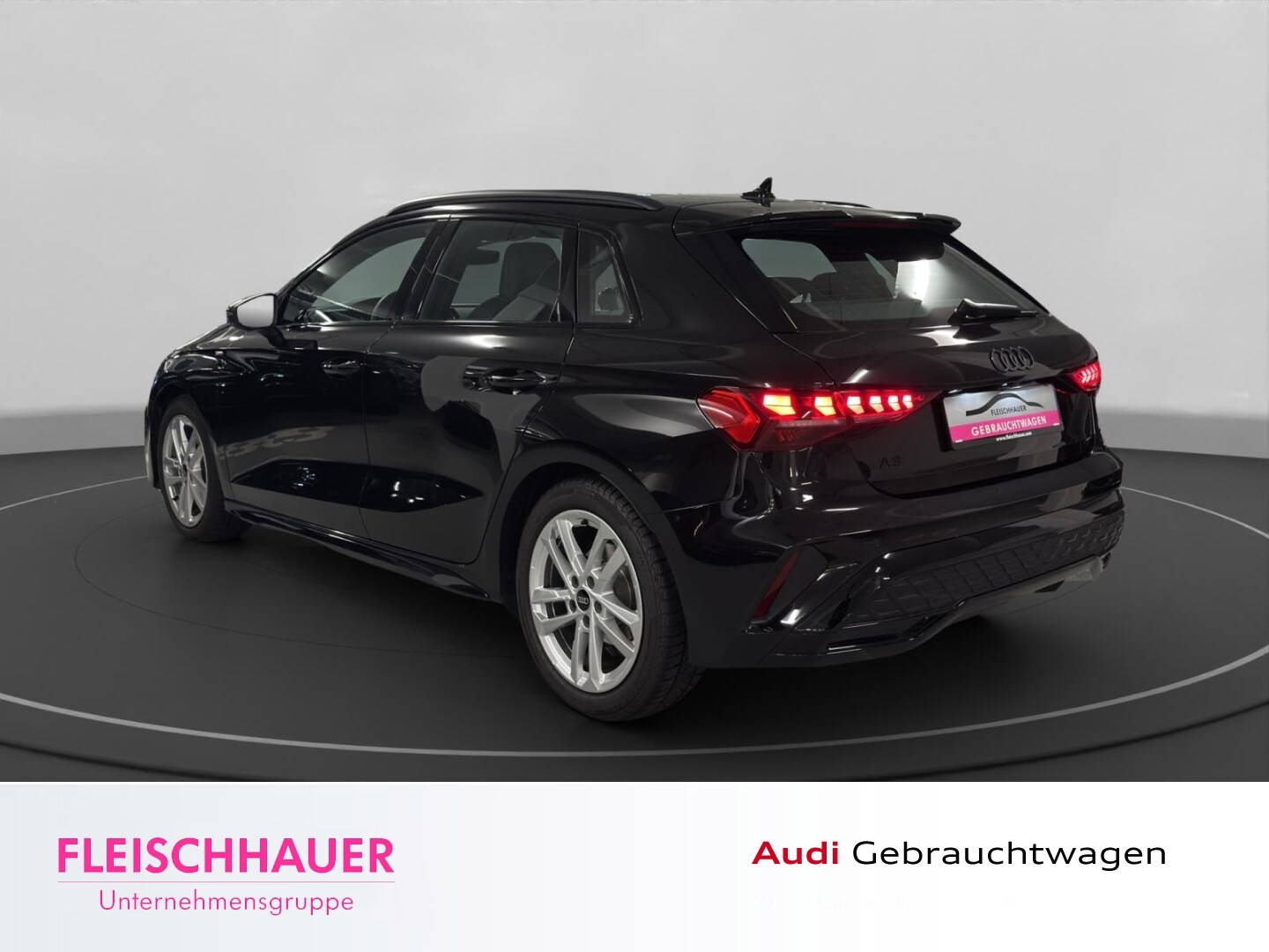 Bild über Audi A3 Sportback S line 35 TFSI S tronic - für weitere Informationen kontaktieren Sie den Audi Partner