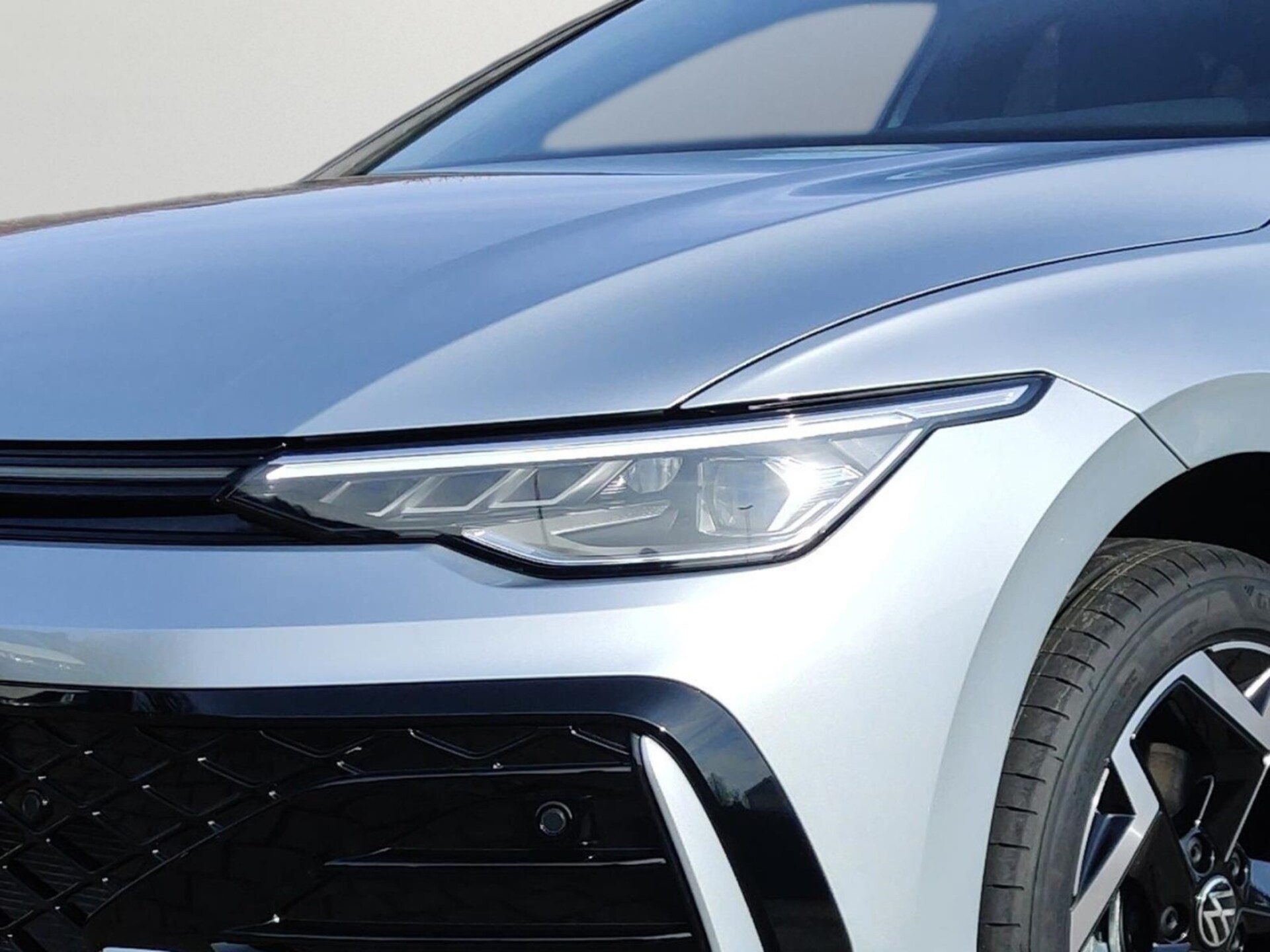 Volkswagen Golf R-Line