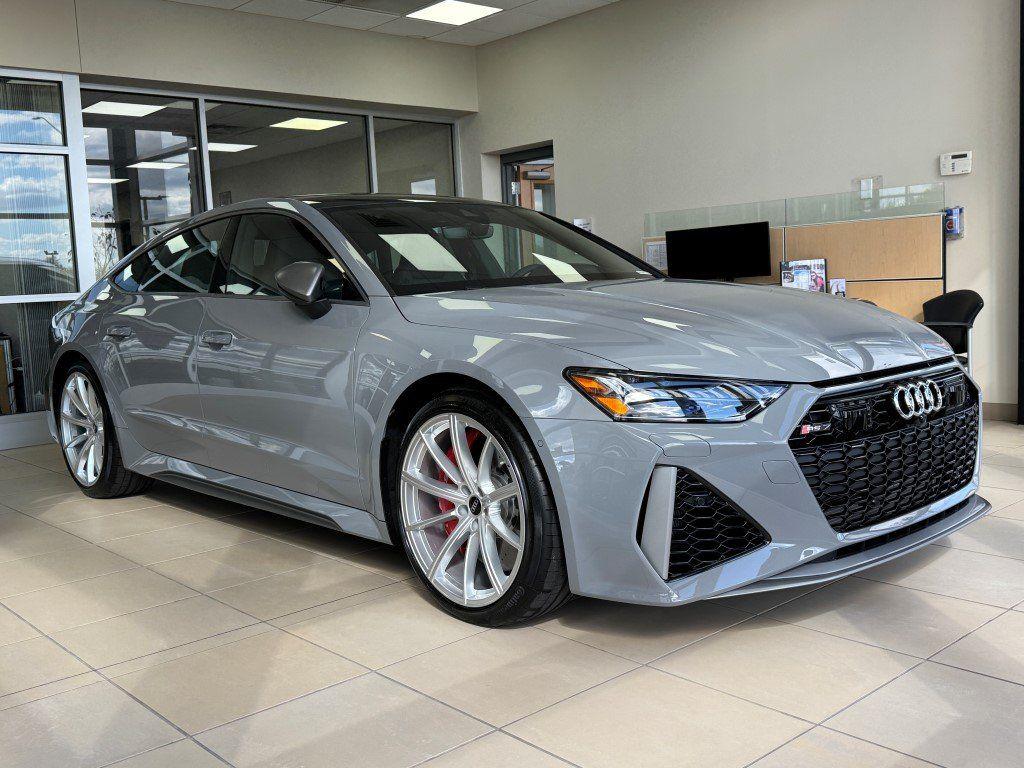 2026 Audi RS7 Performance's photo