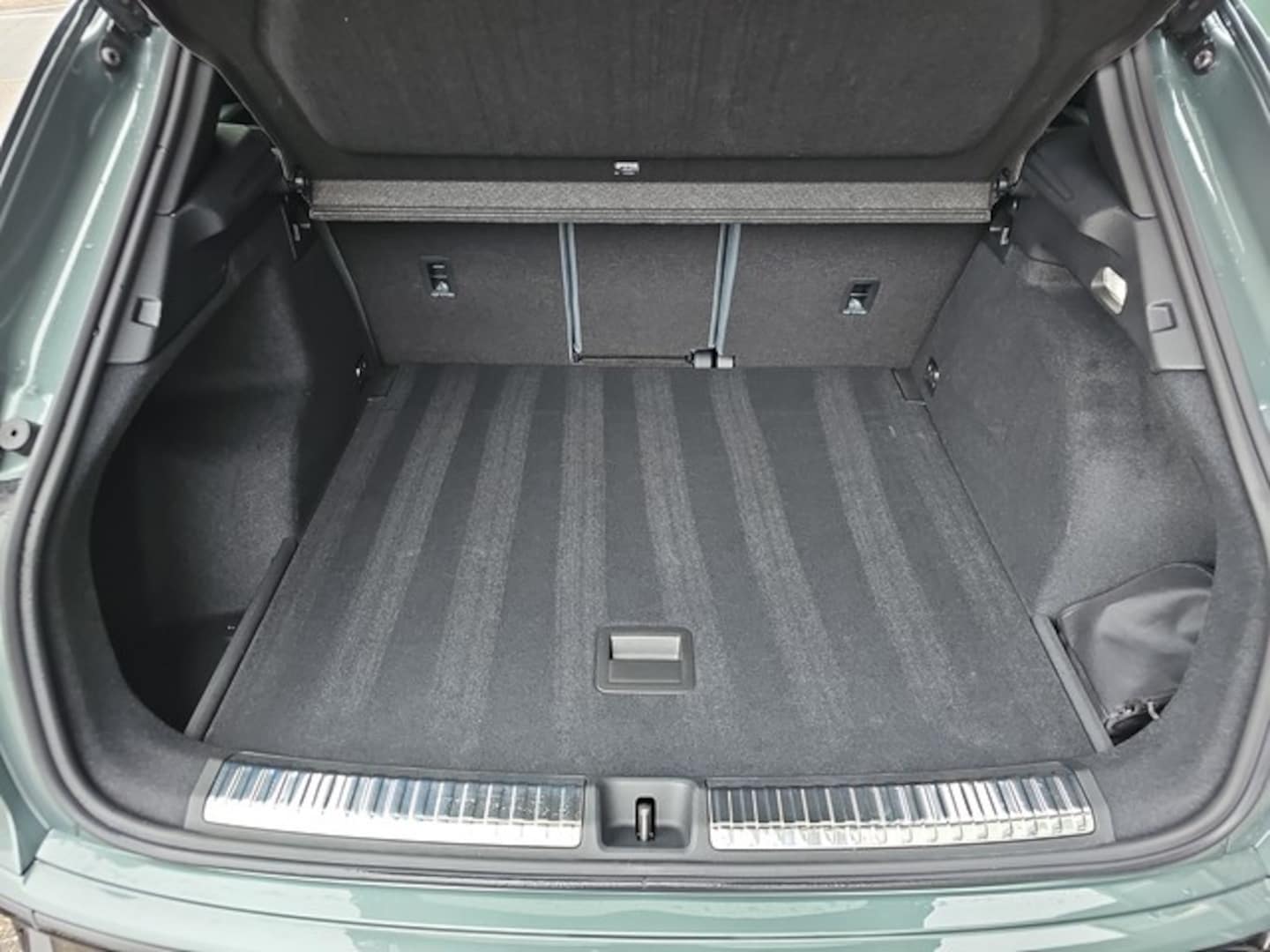 Bild über Audi Q3 SUV TFSI quattro 195 kW S tronic - für weitere Informationen kontaktieren Sie den Audi Partner