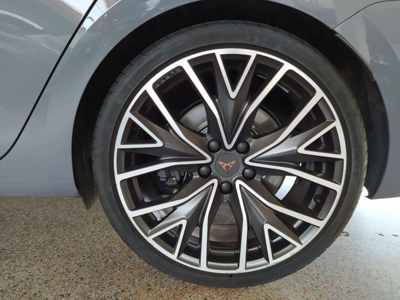 CUPRA Leon Sportstourer 2.0 TSI 4Drive DSG 228 kW (310 CV) — photo 8