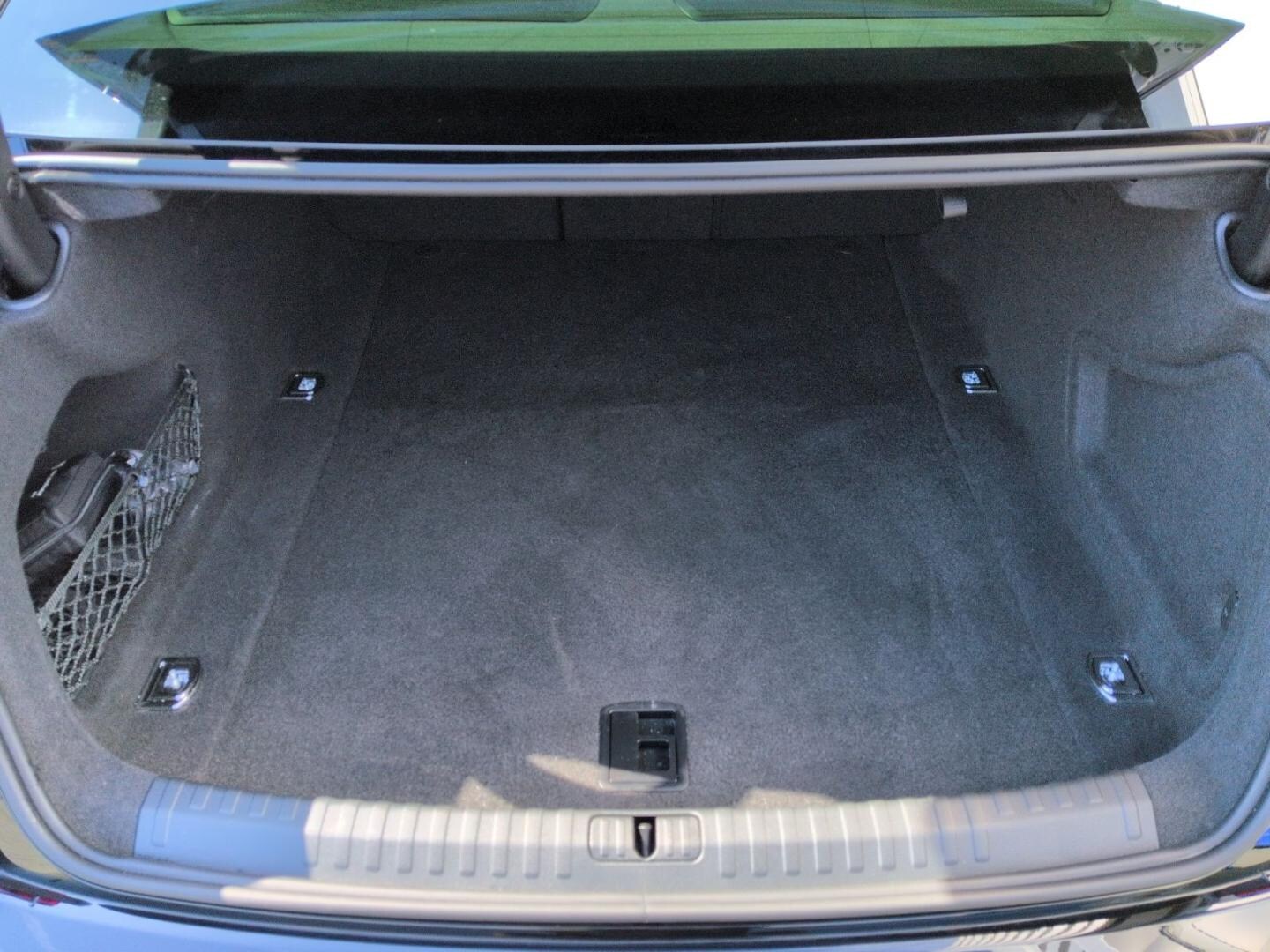 Bild über Audi S6 Limousine TDI quattro tiptronic - für weitere Informationen kontaktieren Sie den Audi Partner
