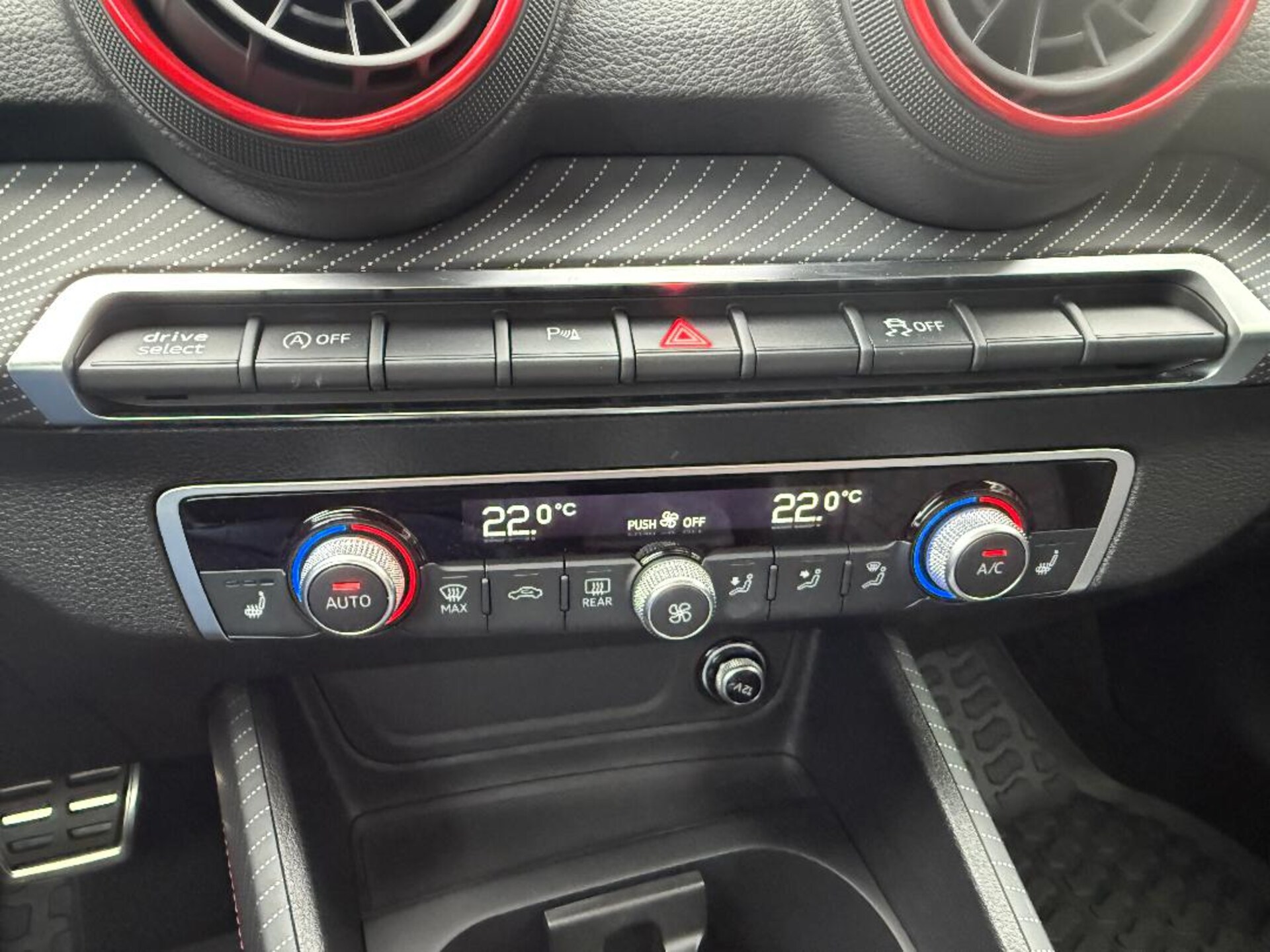 Audi Q2 S line