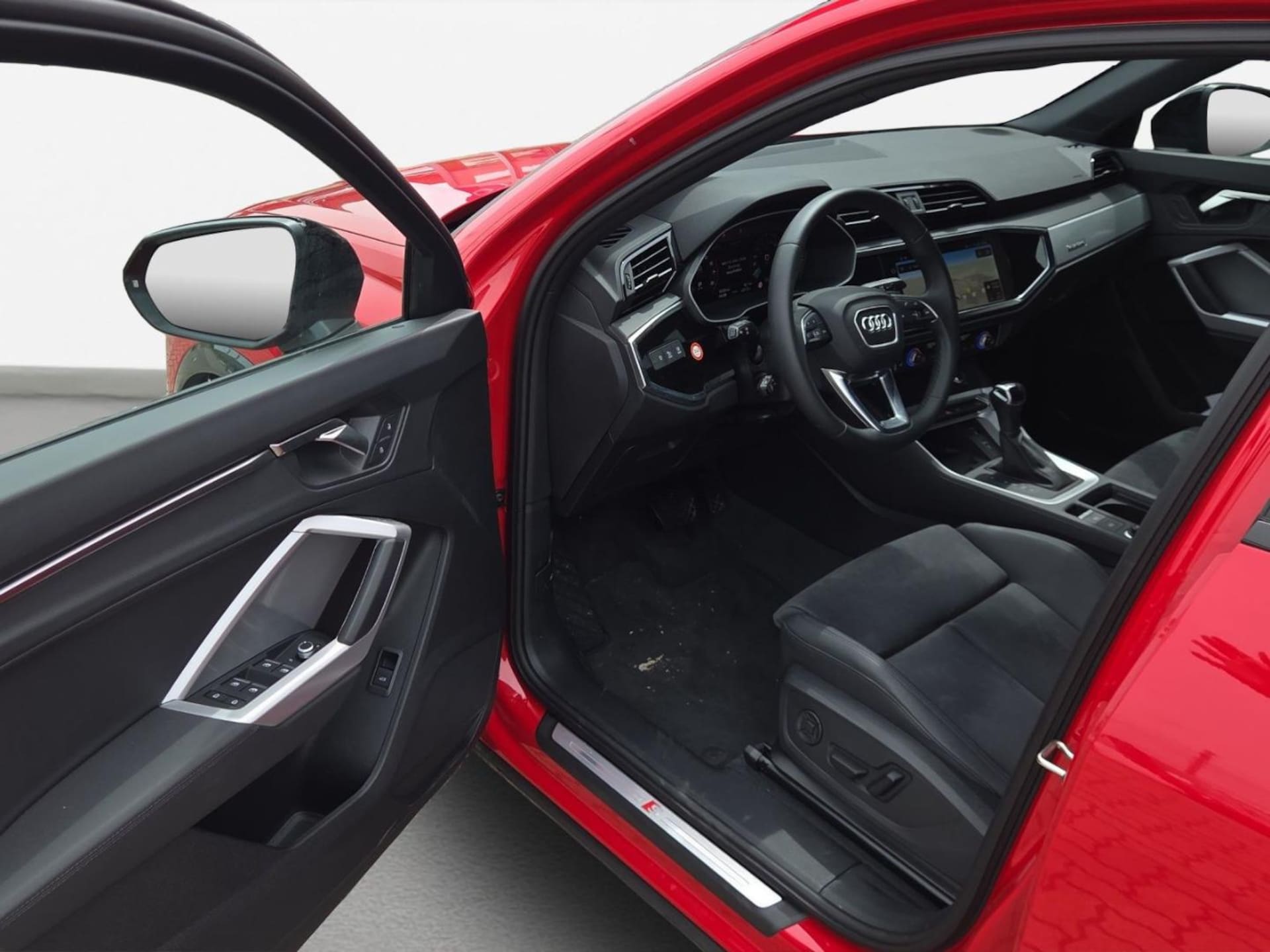 Audi Q3 Sportback S line