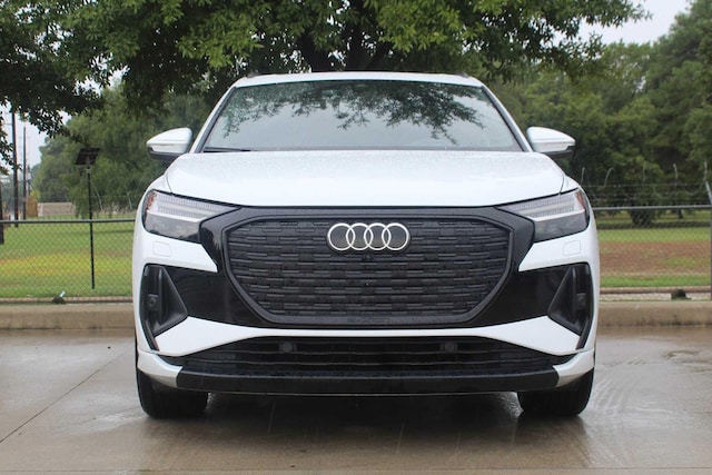 Used 2022 Audi Q4 e-tron Prestige with VIN WA1M2BFZ0NP048121 for sale in Houston, TX