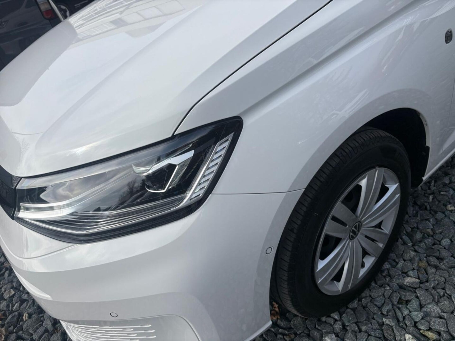 Volkswagen Caddy Maxi Basis-Modell