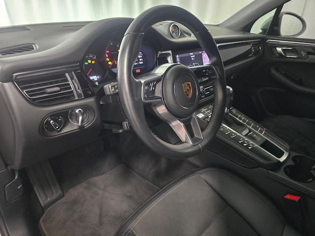 2021 Porsche Macan