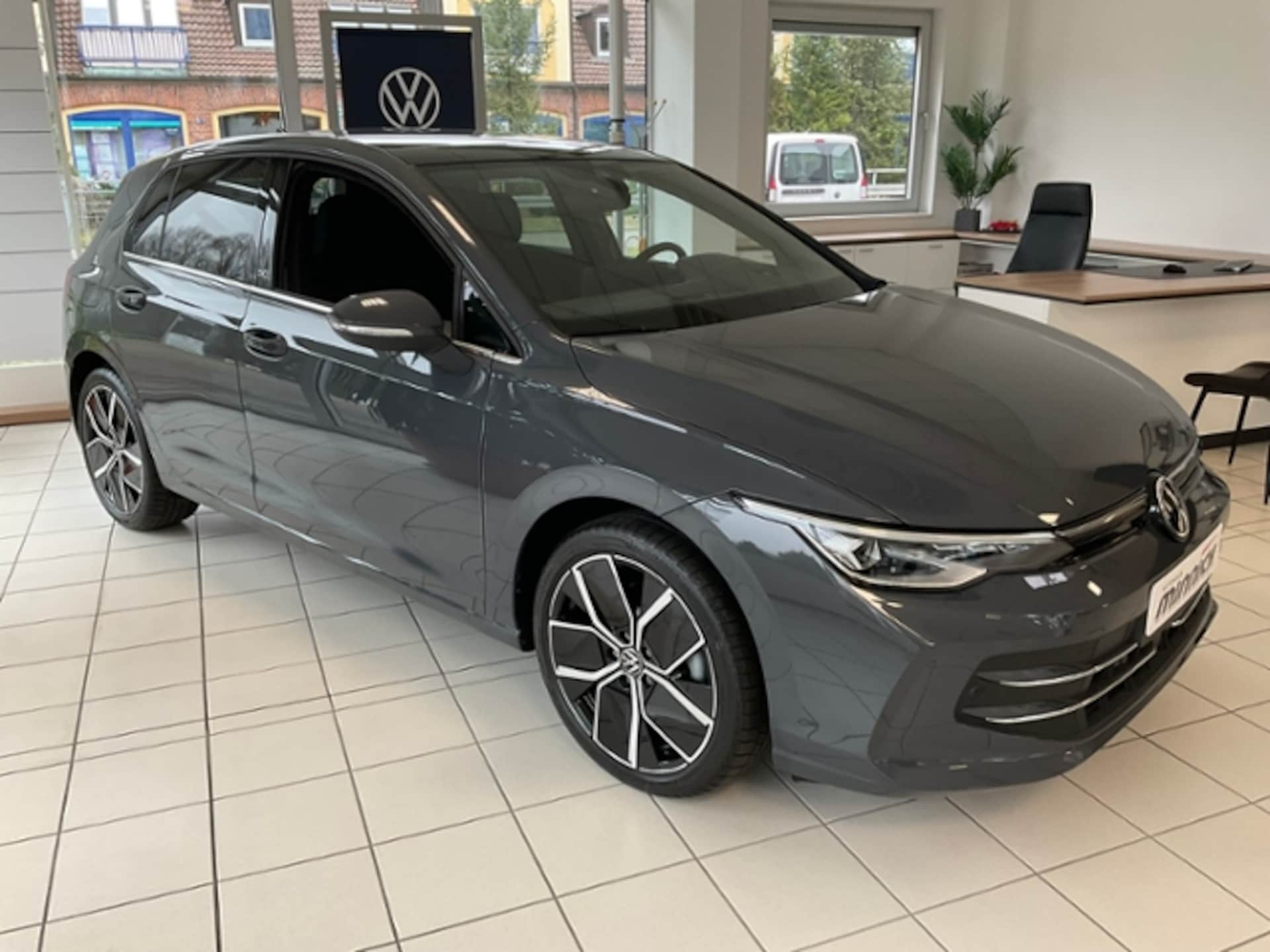 Volkswagen Golf Style