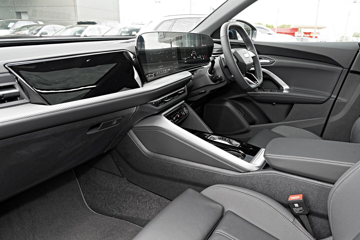 Image about Audi Q5 SUV TDI quattro 150 kW sport